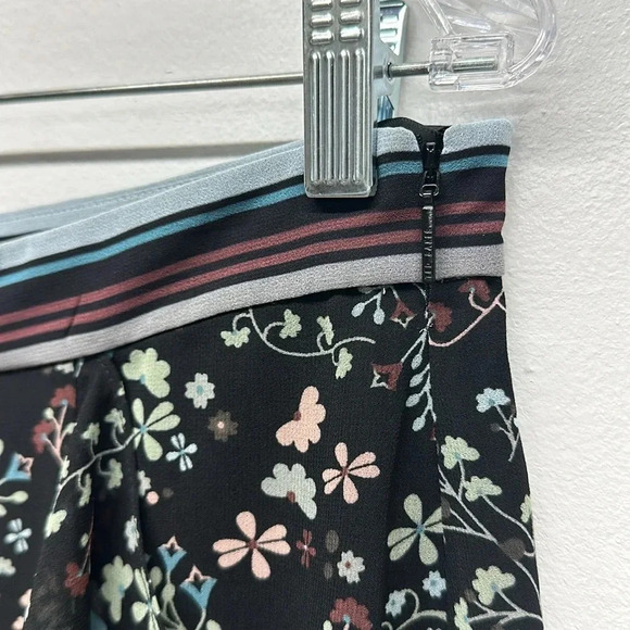 Ted Baker Skirt Kassiia Midi Faux Wrap Ruffled Floral Print Black Size 8 - 10 - Picture 11 of 12